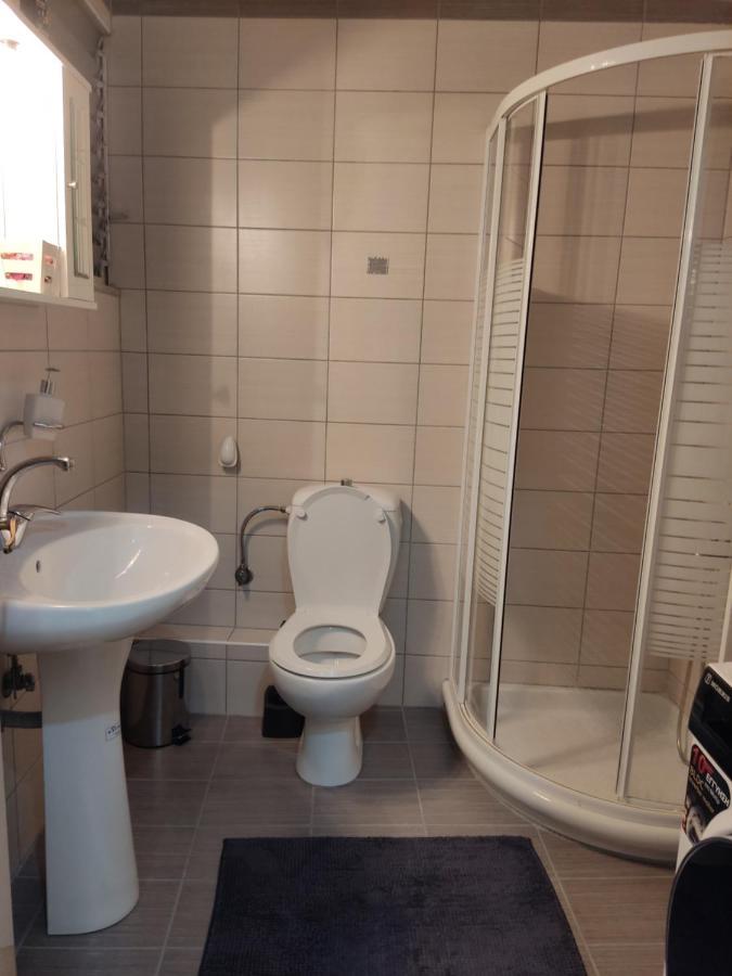 Andreou Apartment Ioánnina Exteriör bild